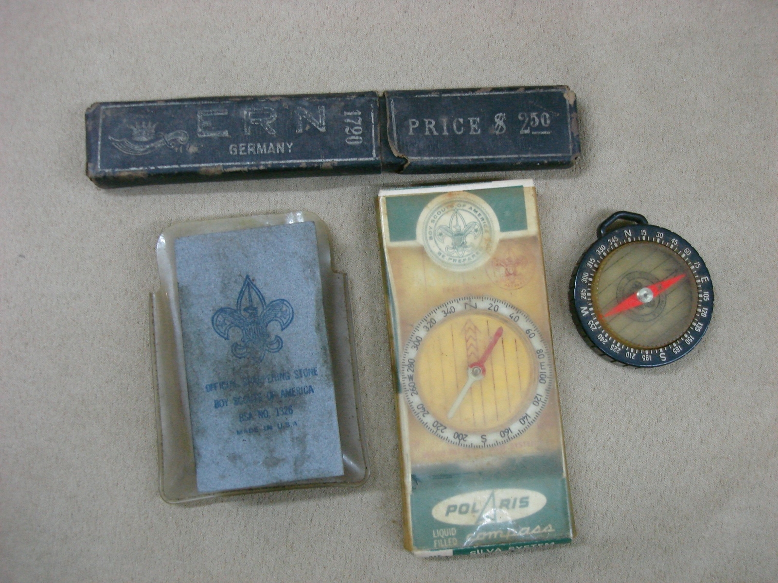 VINTAGE BOY SCOUTS OF AMERICA ASSORTED TOOLS COMPASS IN OB, WHET STONE, RAZOR!