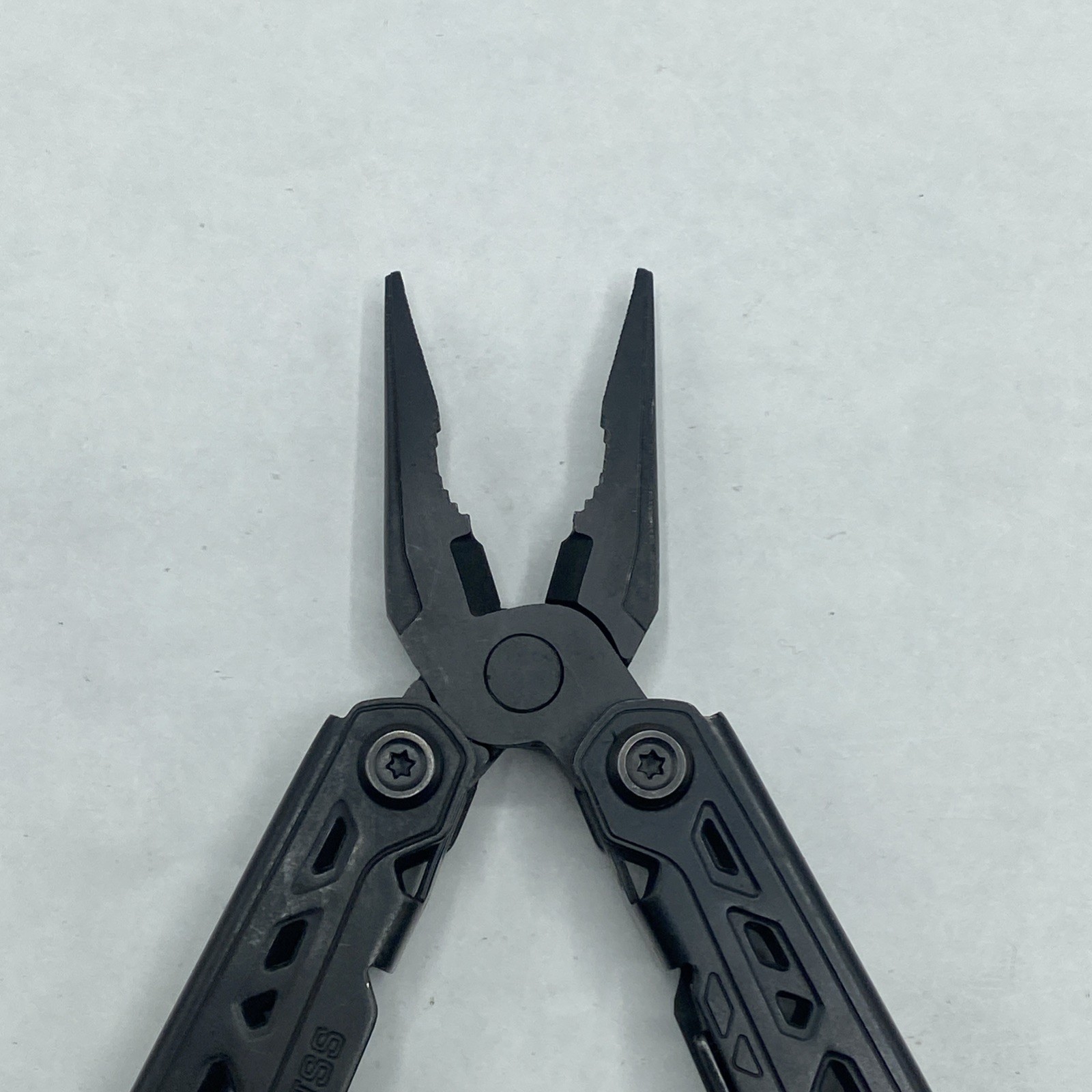 Gerber Truss Multi Tool with Sheath – Black