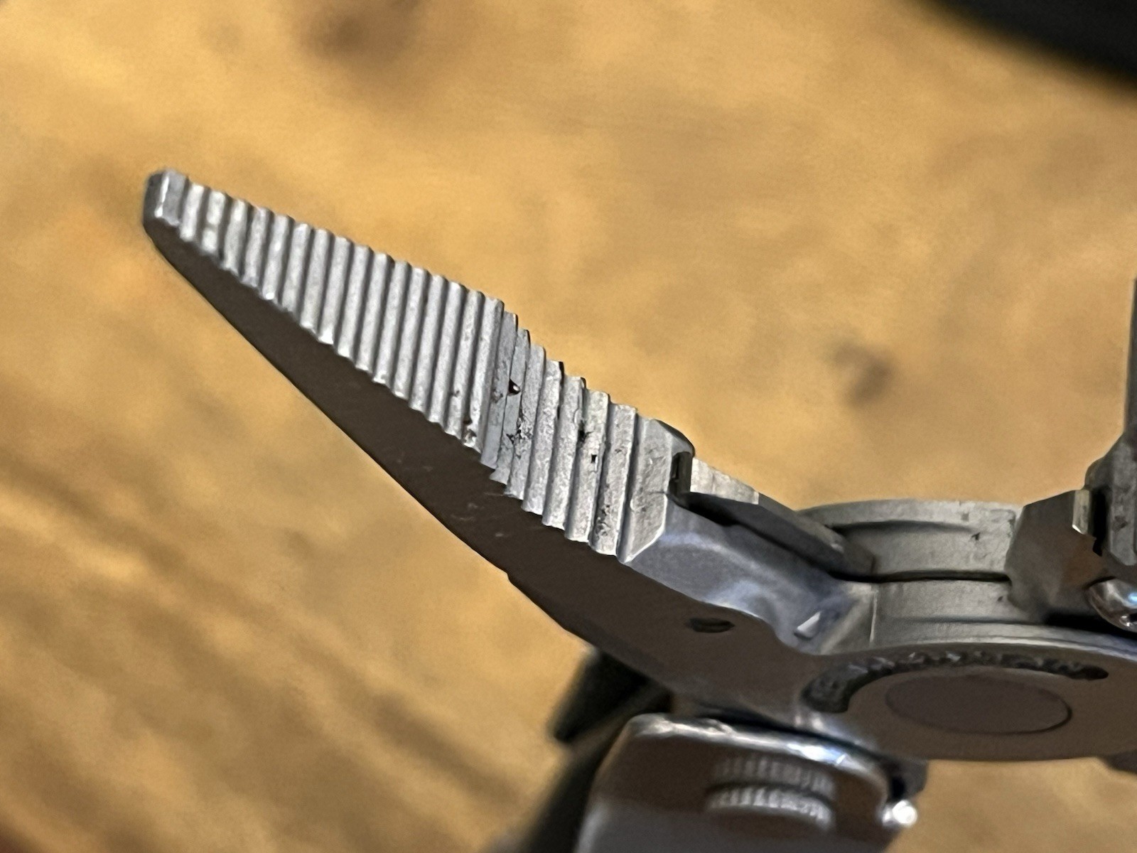 Leatherman Super Tool 300 Multitool w/Beautiful Sheath