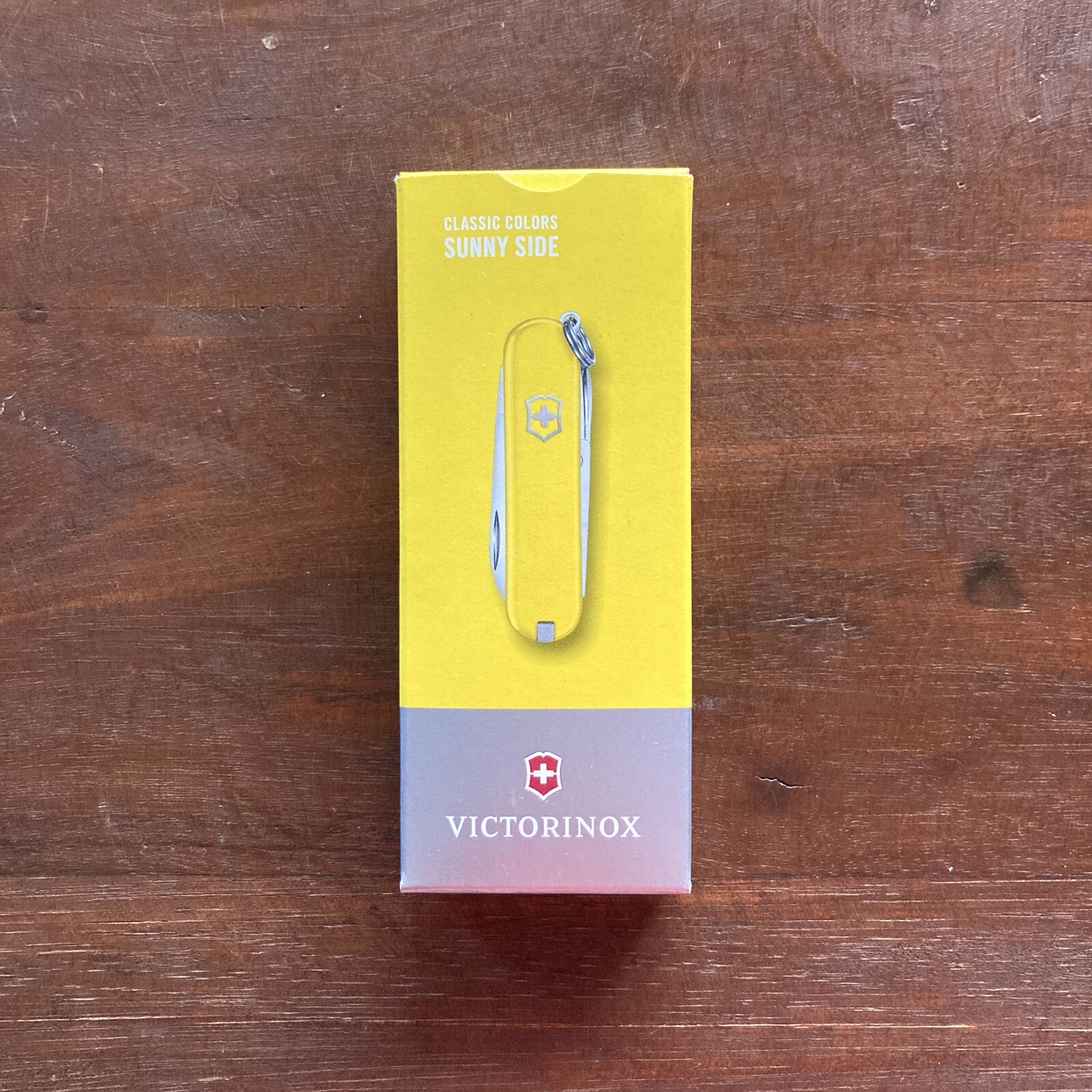 VICTORINOX × TRAVELER’S COMPANY Classic SD Icon Yellow