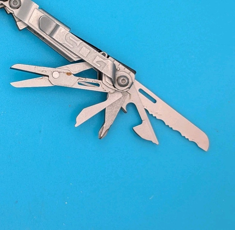 SOG PowerPint Tool Compact Lightweight Silver Multi-Tool!