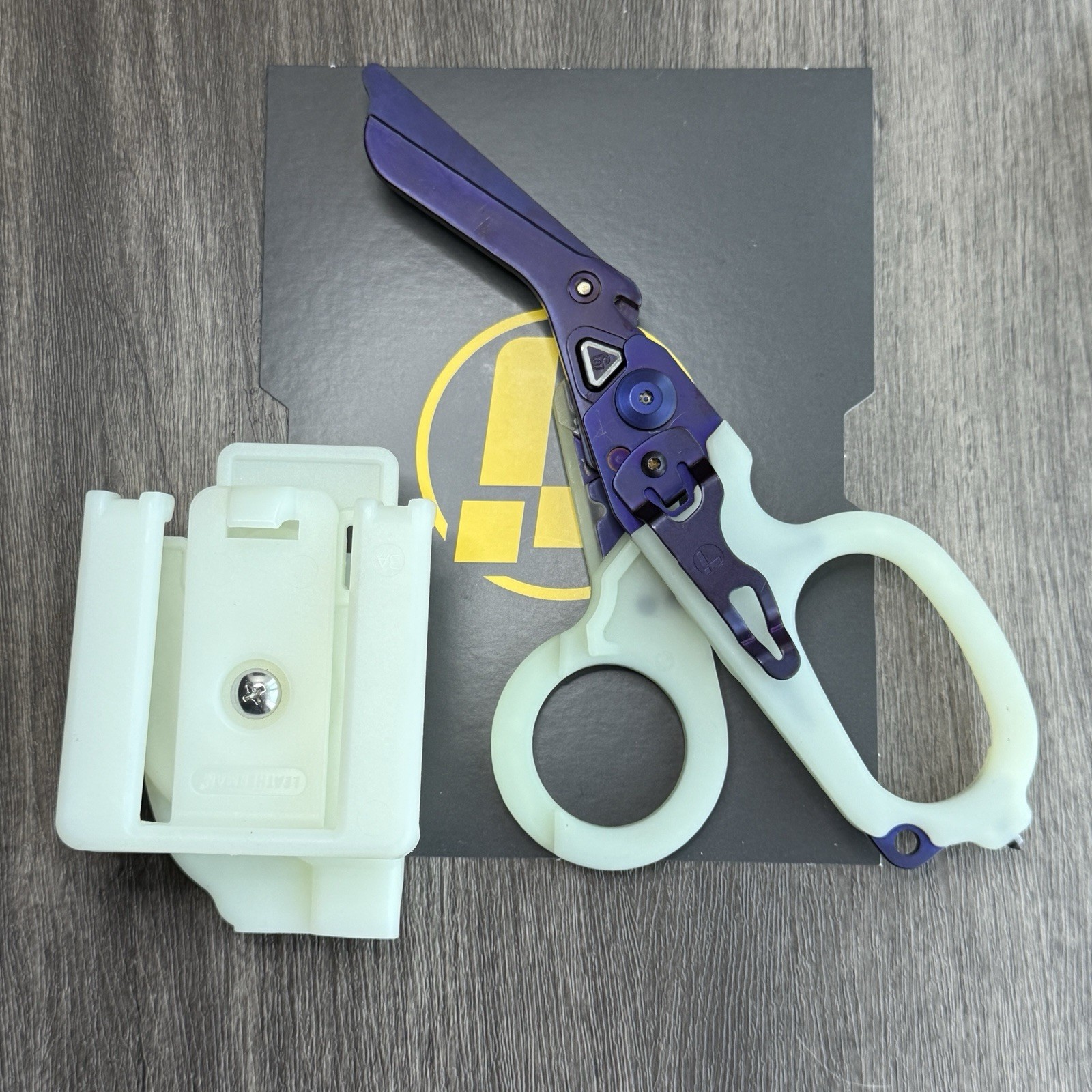 Leatherman Raptor Glow Limited Edition Raptor Purple Raptor Purple Glow 341/500