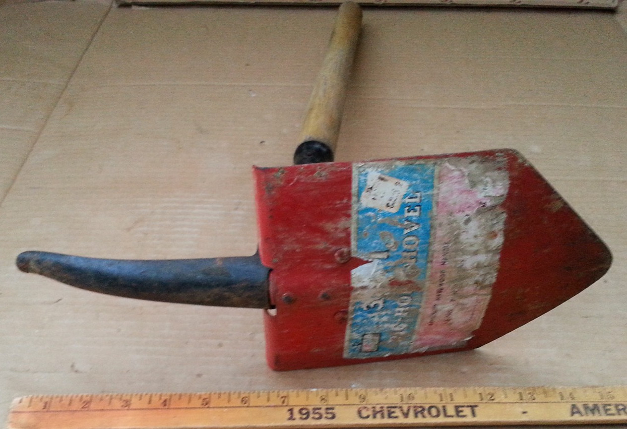 VINTAGE 3-IN-ONE PICK,HOE,SHOVEL FOLDING E-TOOL MADE IN JAPAN W/ORIGINAL LABEL!!