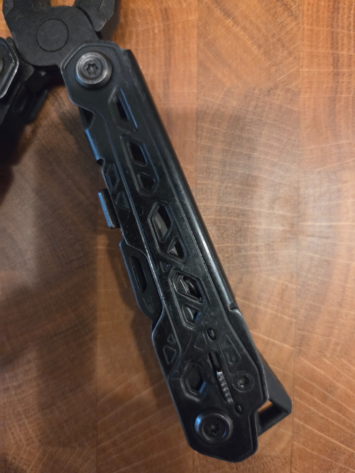 Gerber Truss 17-in-1 Tactical Multi Tool EDC Needle Nose Pliers
