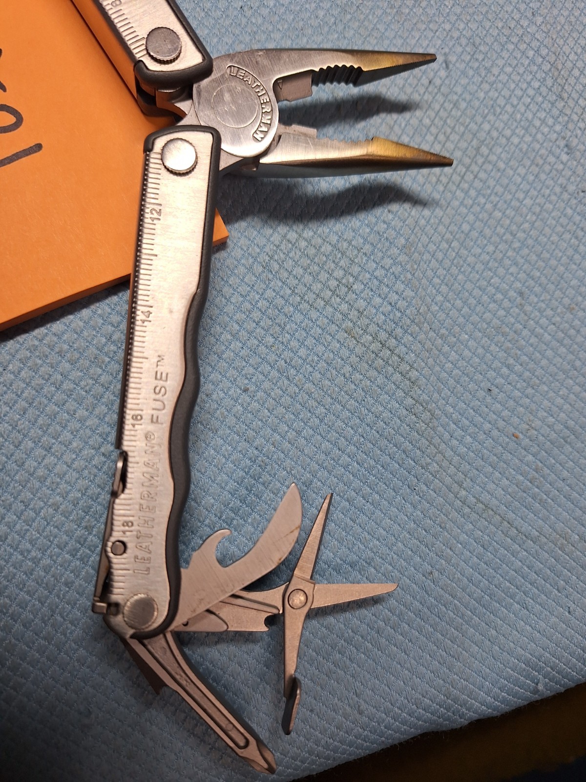 1 LEATHERMAN FUSE Multi Tool Camping Fishing EXCELLENT LOT A21
