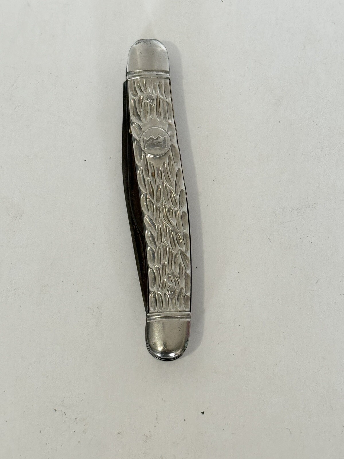 Vintage Imperial 2 Blade Pocket Knife Shield Logo Hunting Fishing Camping