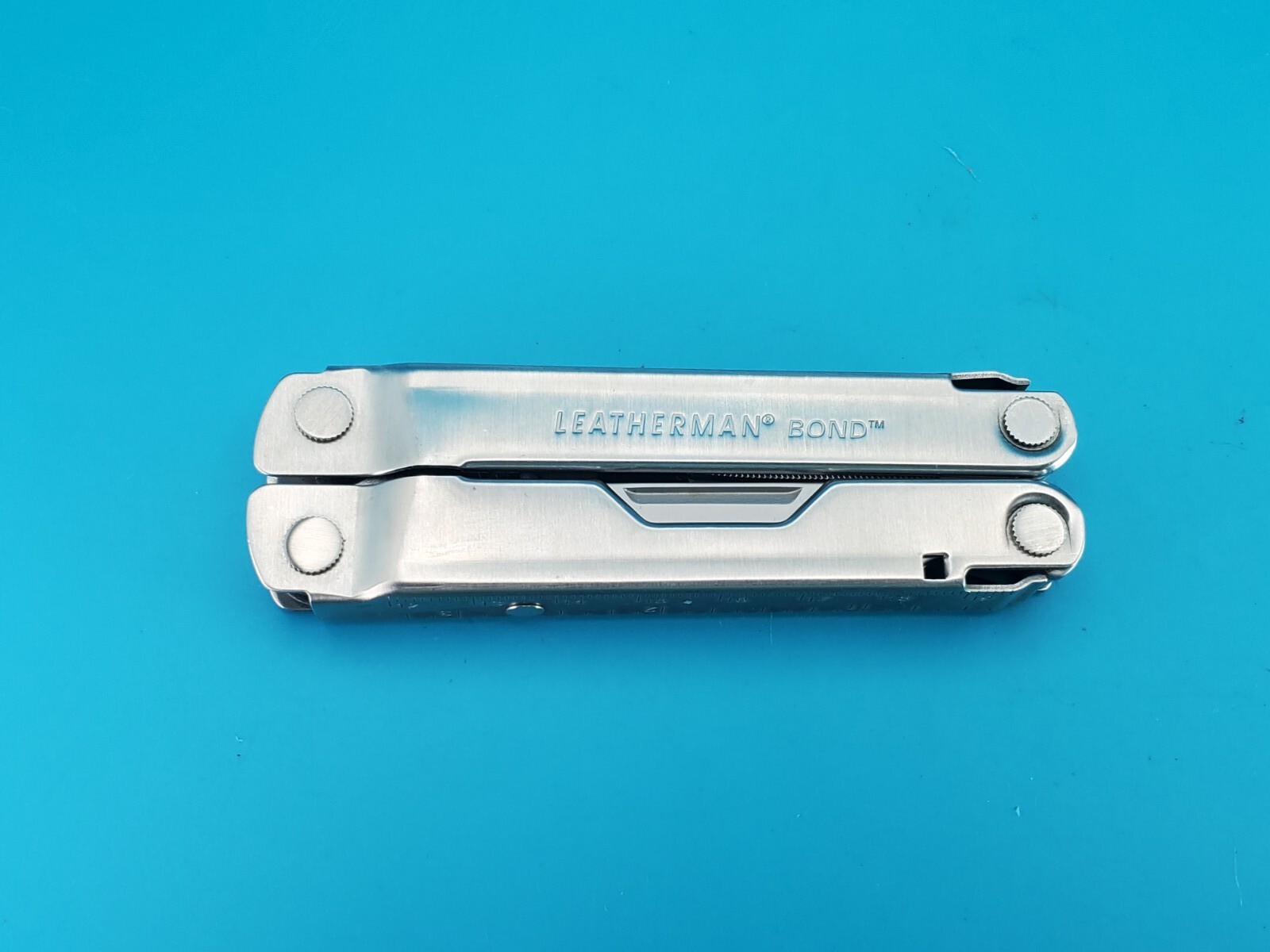 LEATHERMAN Bond Multitool, Stainless Steel Everyday Tool!