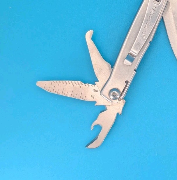 Leatherman Rev 3.8″ Multi-Tool, Stainless! USED