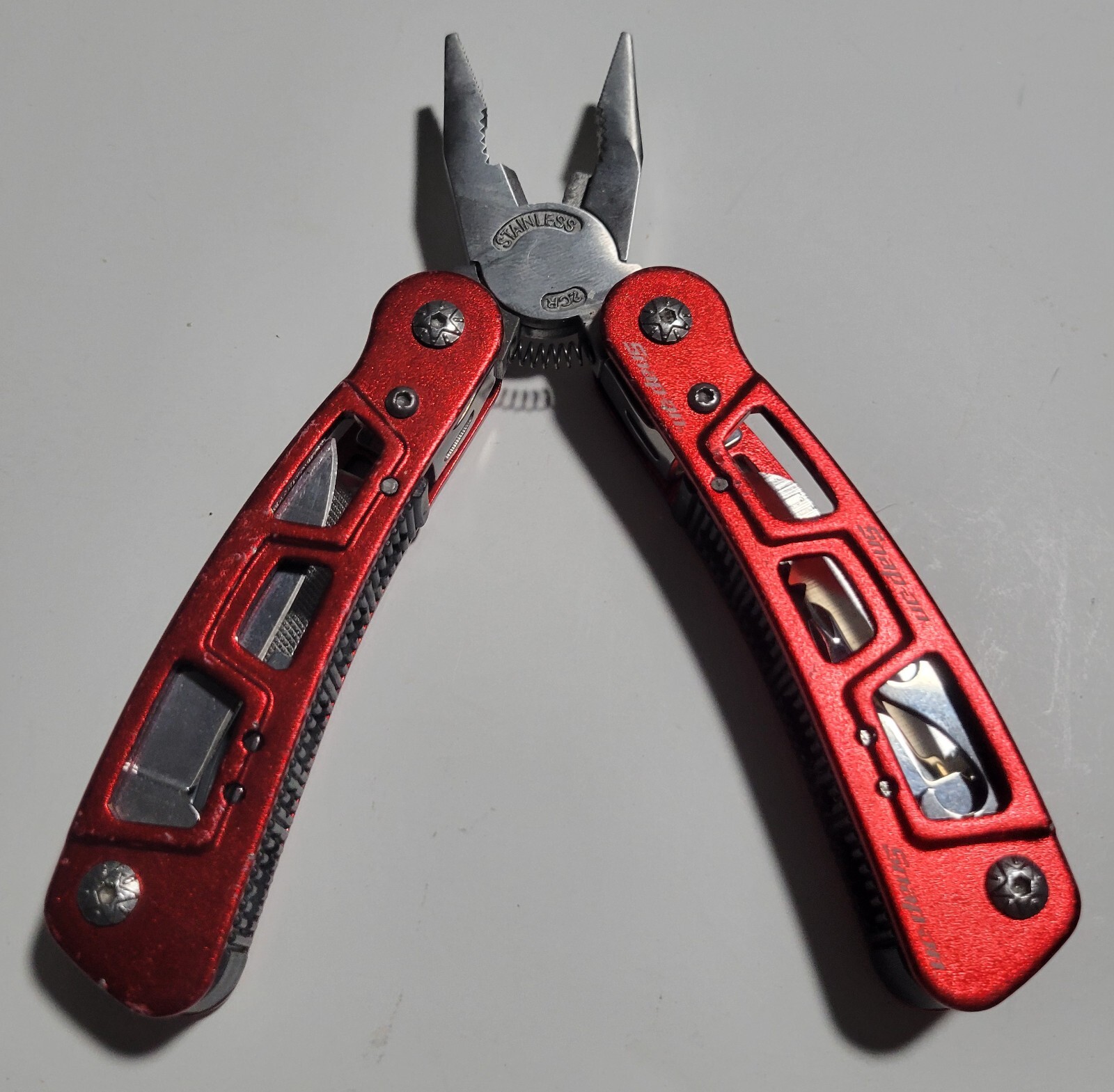 Snap-on Multi-tool Pocket Knife Pliers Red Stainless Steel 9 Tools in 1