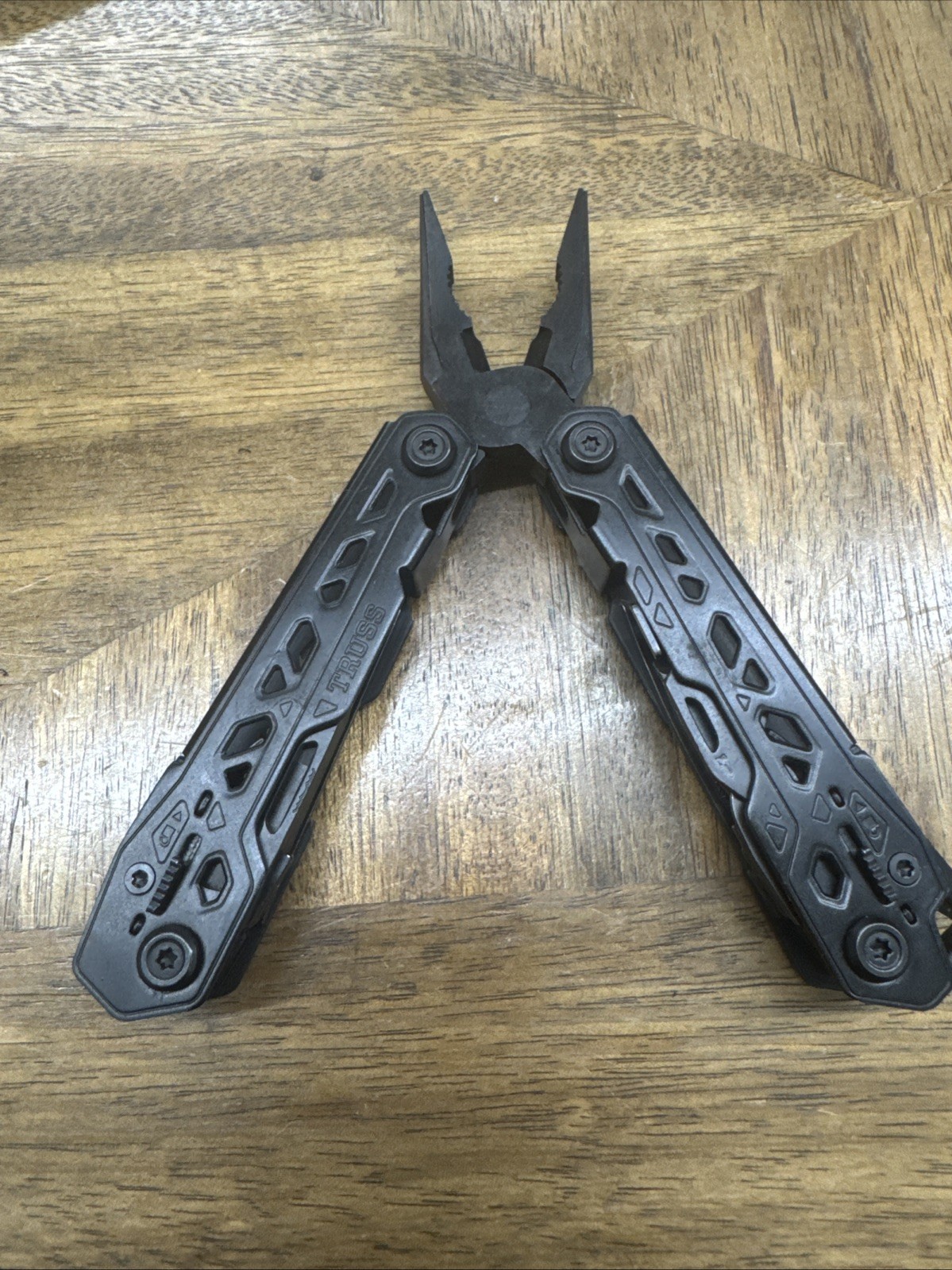 Gerber Truss Multitool Black with Multi-Position Sheath 30-001779 NEW