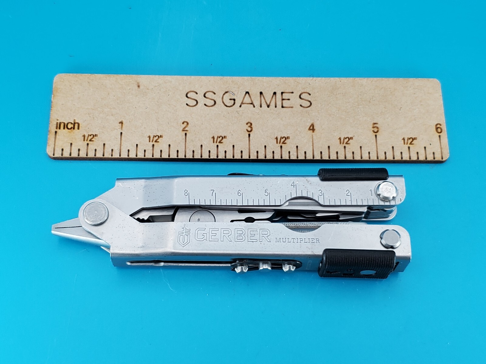 Gerber MP600 Silver Multi-Tool Needle Nose Pliers!