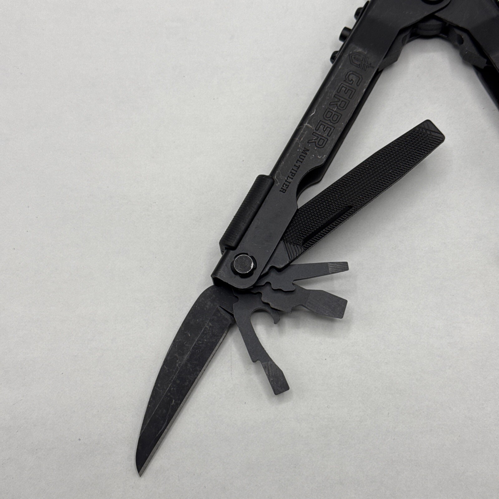 Gerber MP 600, Carbide Cutters, Needlenose – Black