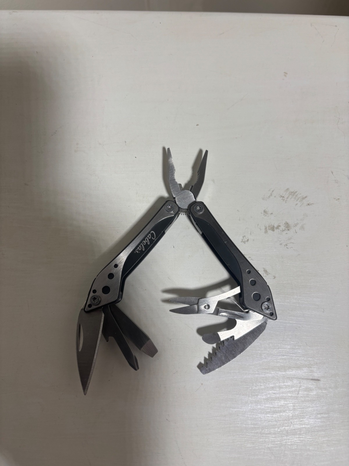 Cabellas multitool small with pliers