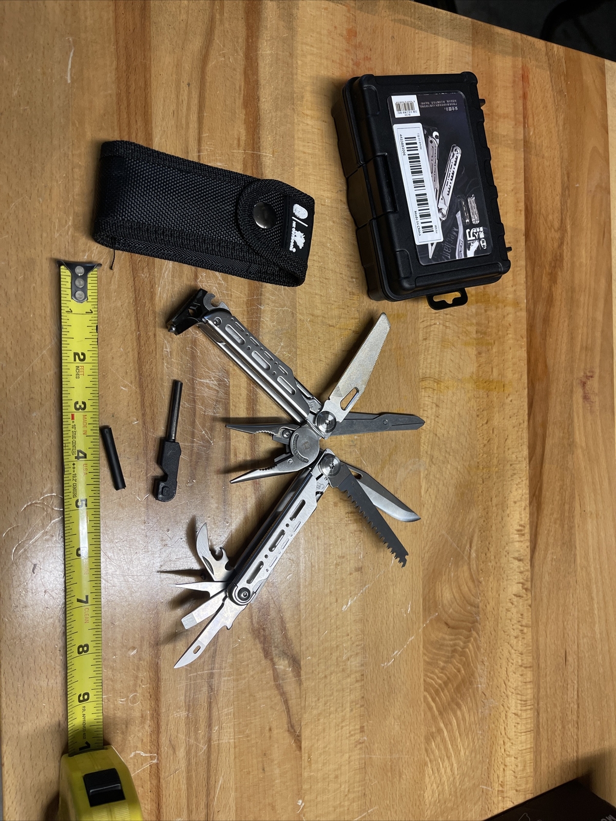 HX Outdoors 21-1 Multitool Pliers Glass Break Saw Ferro File Scissors Bit Driver