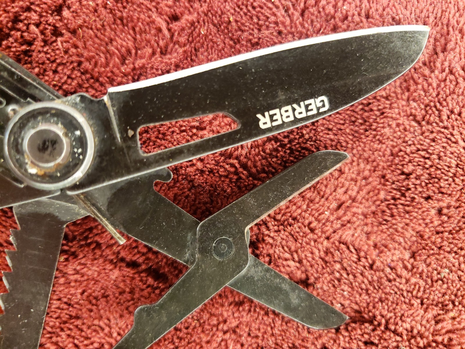 Gerber Armbar Scout Multi Tool 7 Tools Pocket Clip Black & Green