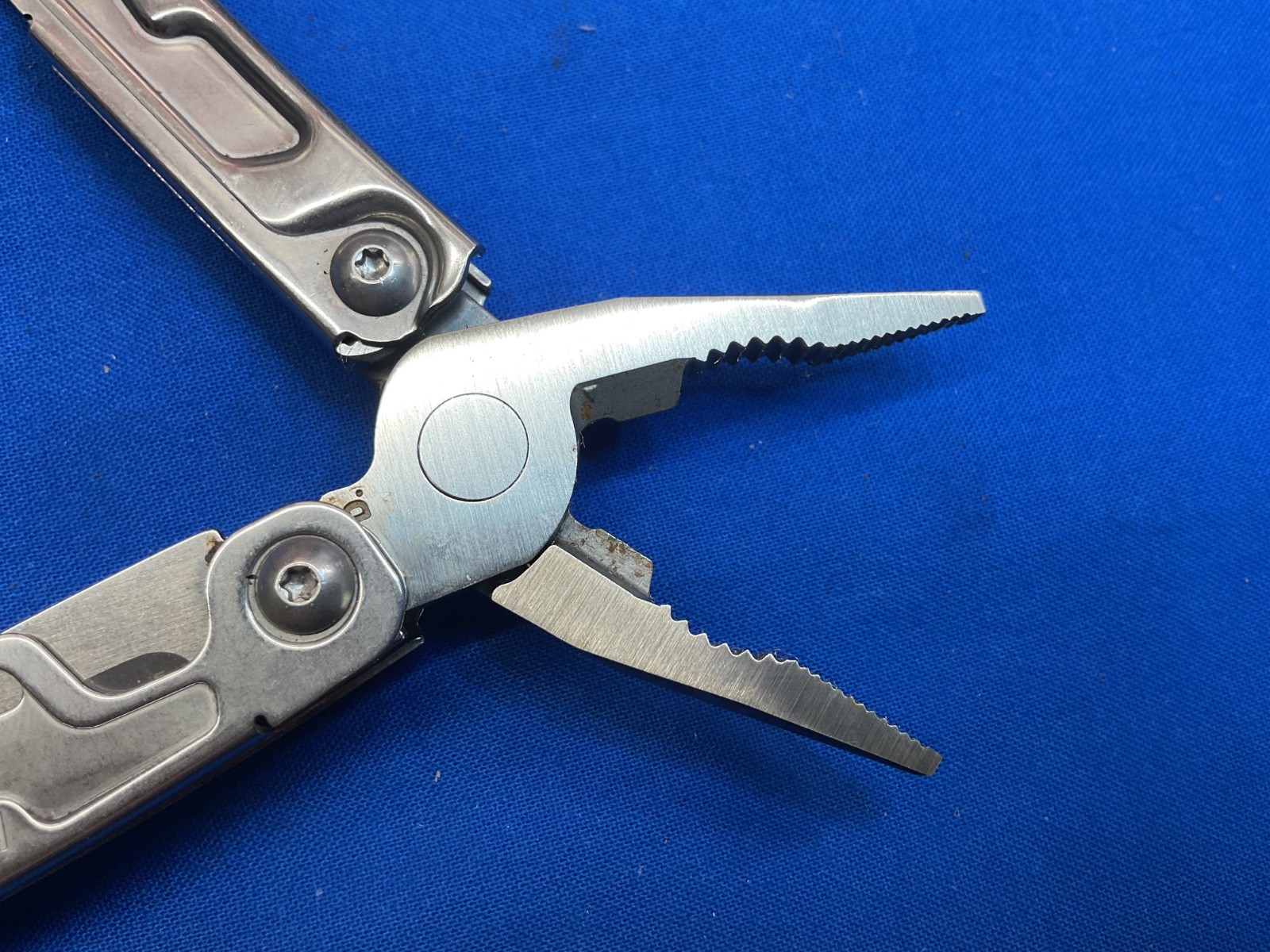 Leatherman Rev Multi-Tool Knife Plier 2023 Date Code