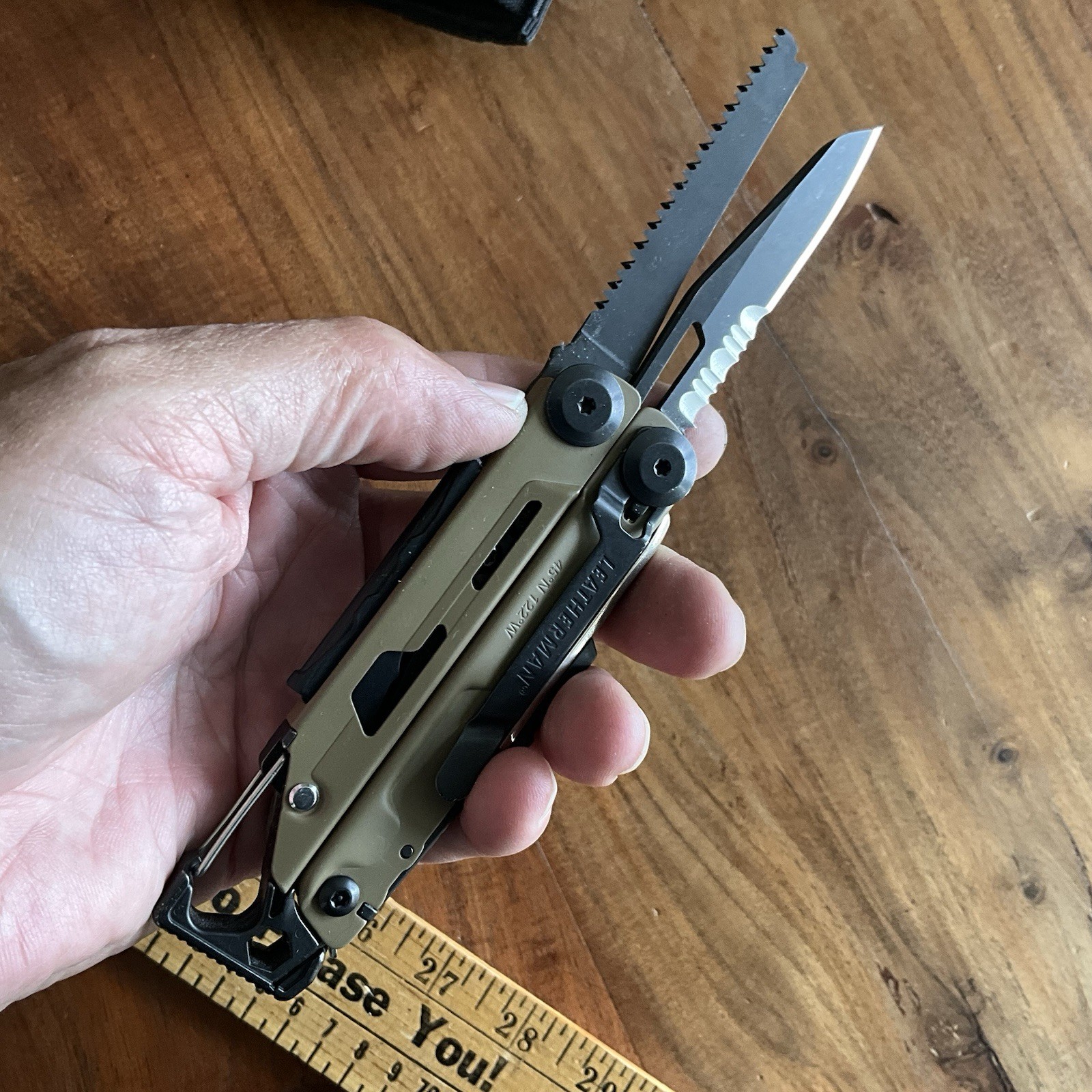 Leatherman Signal Multi-Tool Coyote Tan With Sheath Jan 2025 Date Code (0125)
