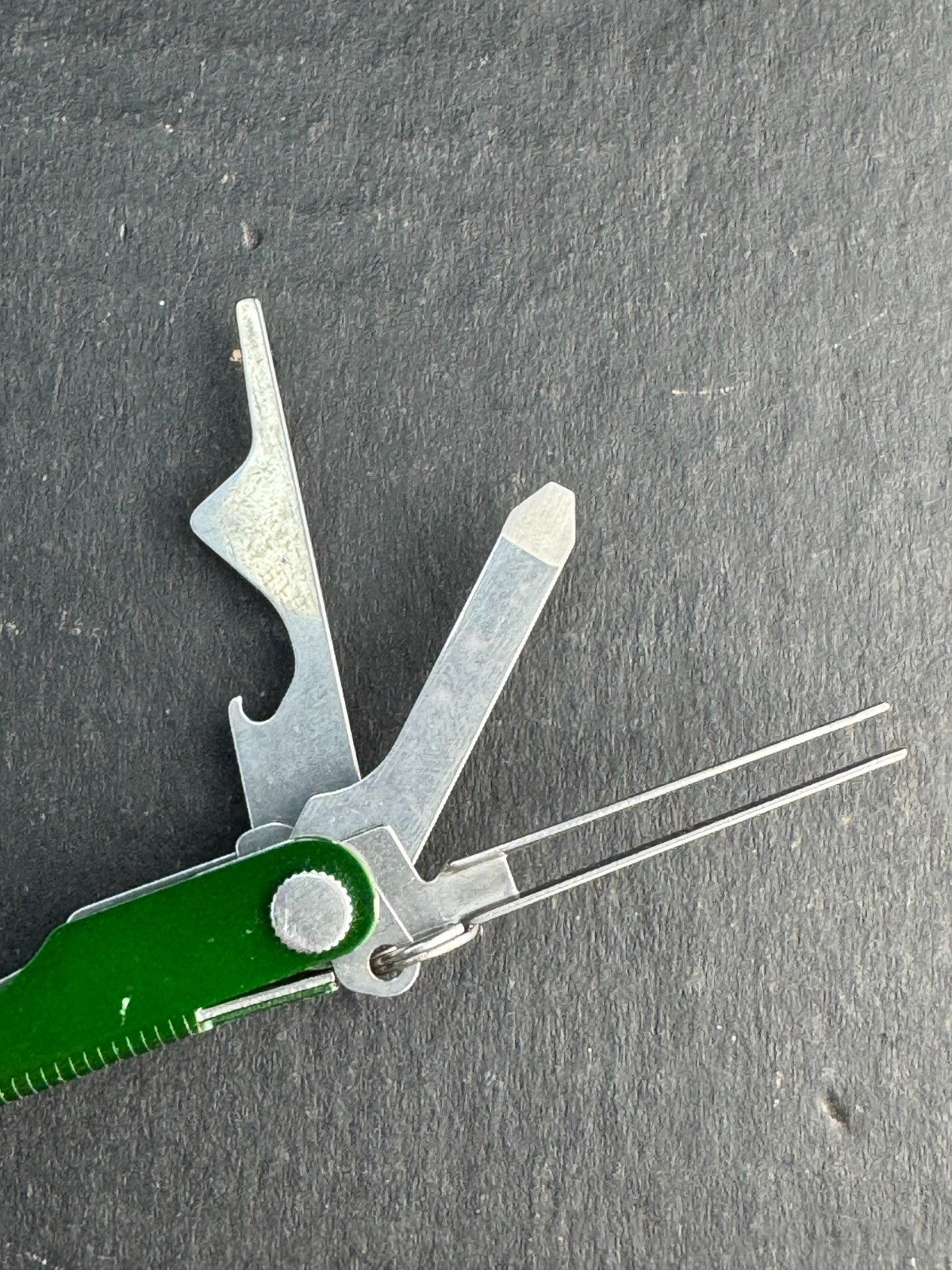 Leatherman Micra 10 in 1 Multitool Anodized Aluminum – Green