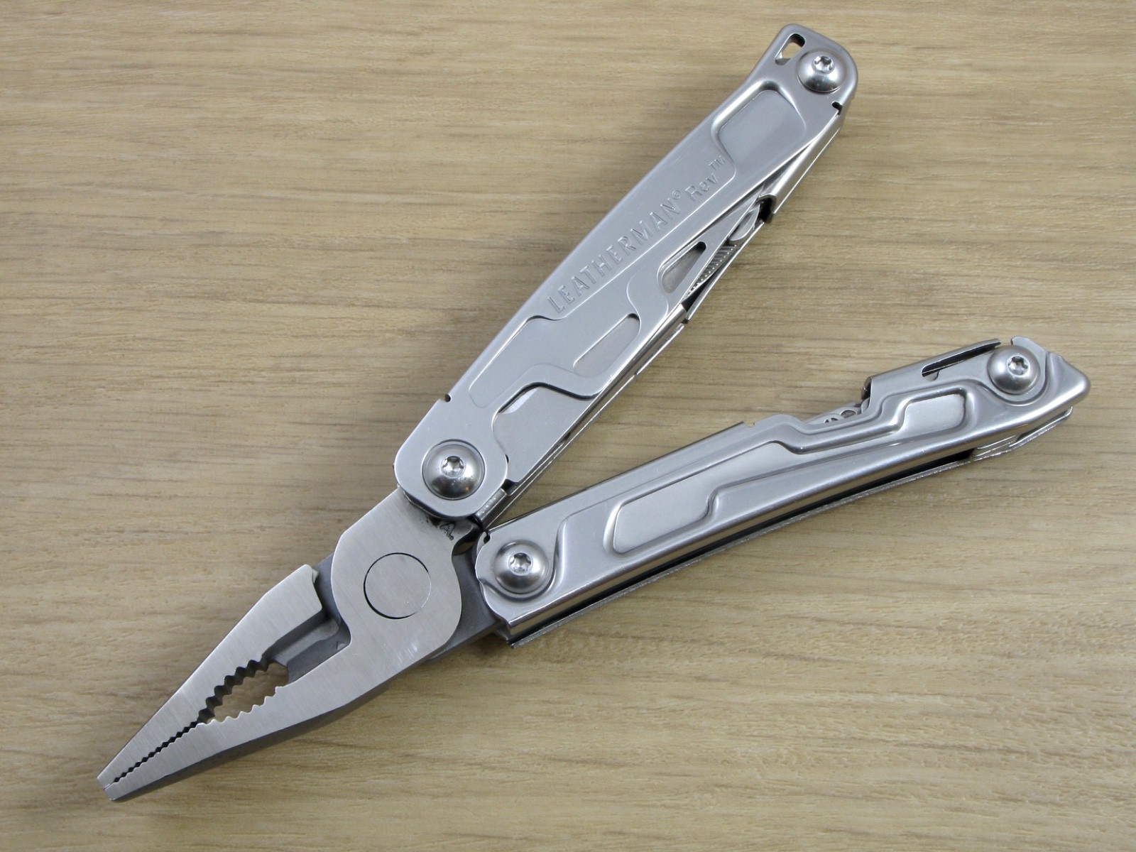 Leatherman Rev Multi-Tool, Knife, Pliers, Stainless, USA – VG