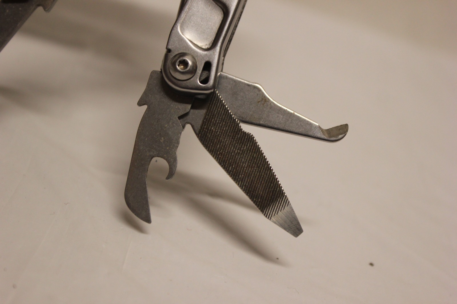 Leatherman Rev 3.8″ Multi-Tool, Stainless E2B1