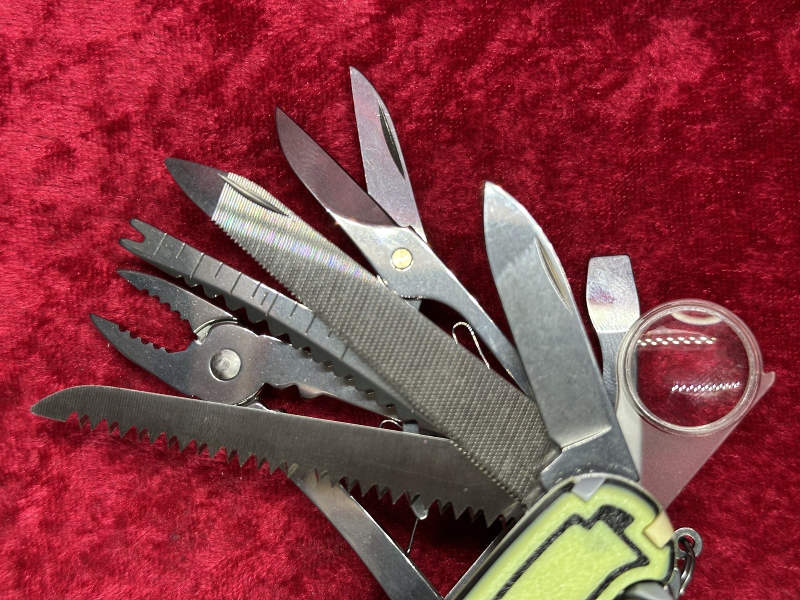 Victorinox SwissChamp Custom Glow In The Dark Scales Swiss Army Knife 91mm (691)