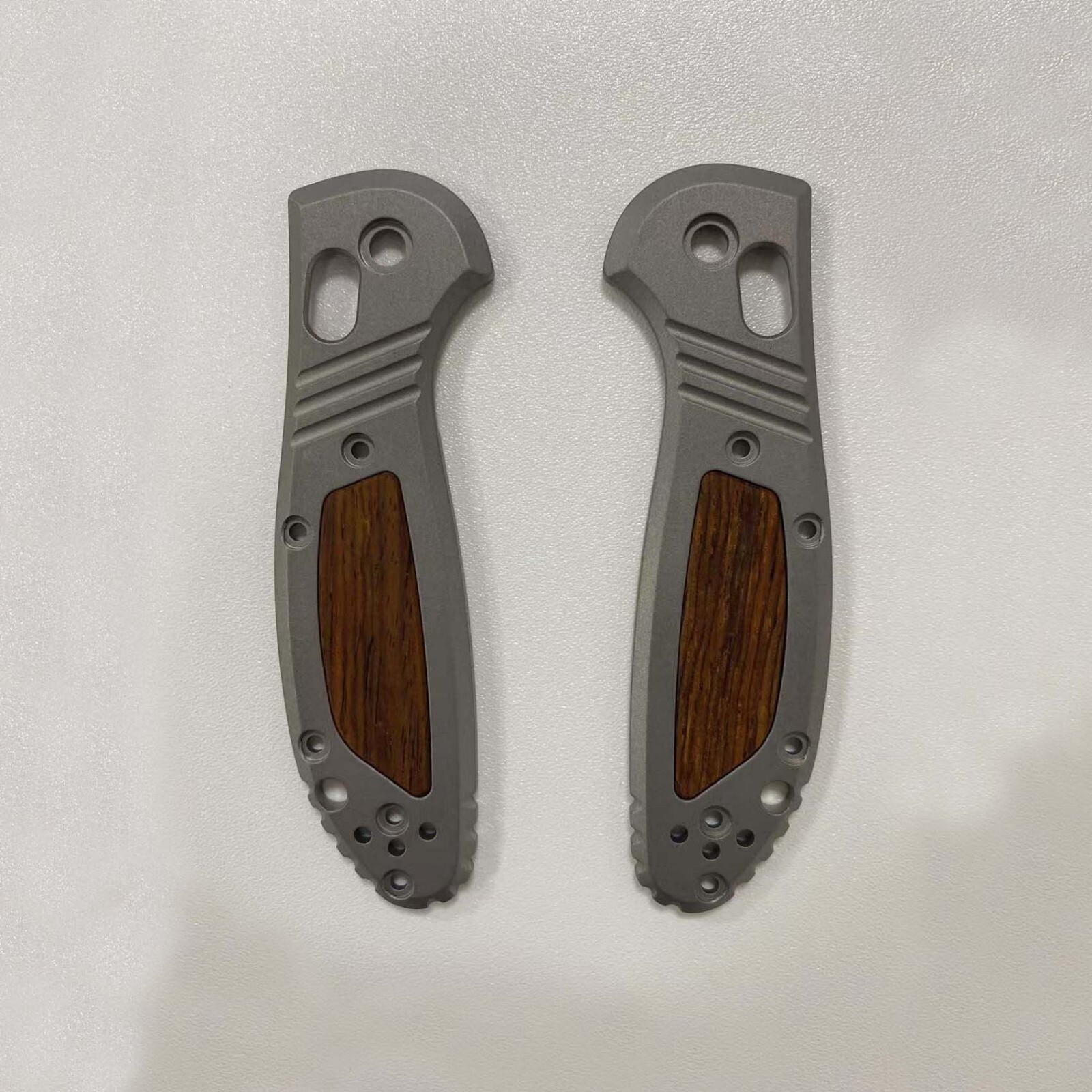 TC4 inlaid with Wood Handle Scale For Benchmade Griptilian 555/556