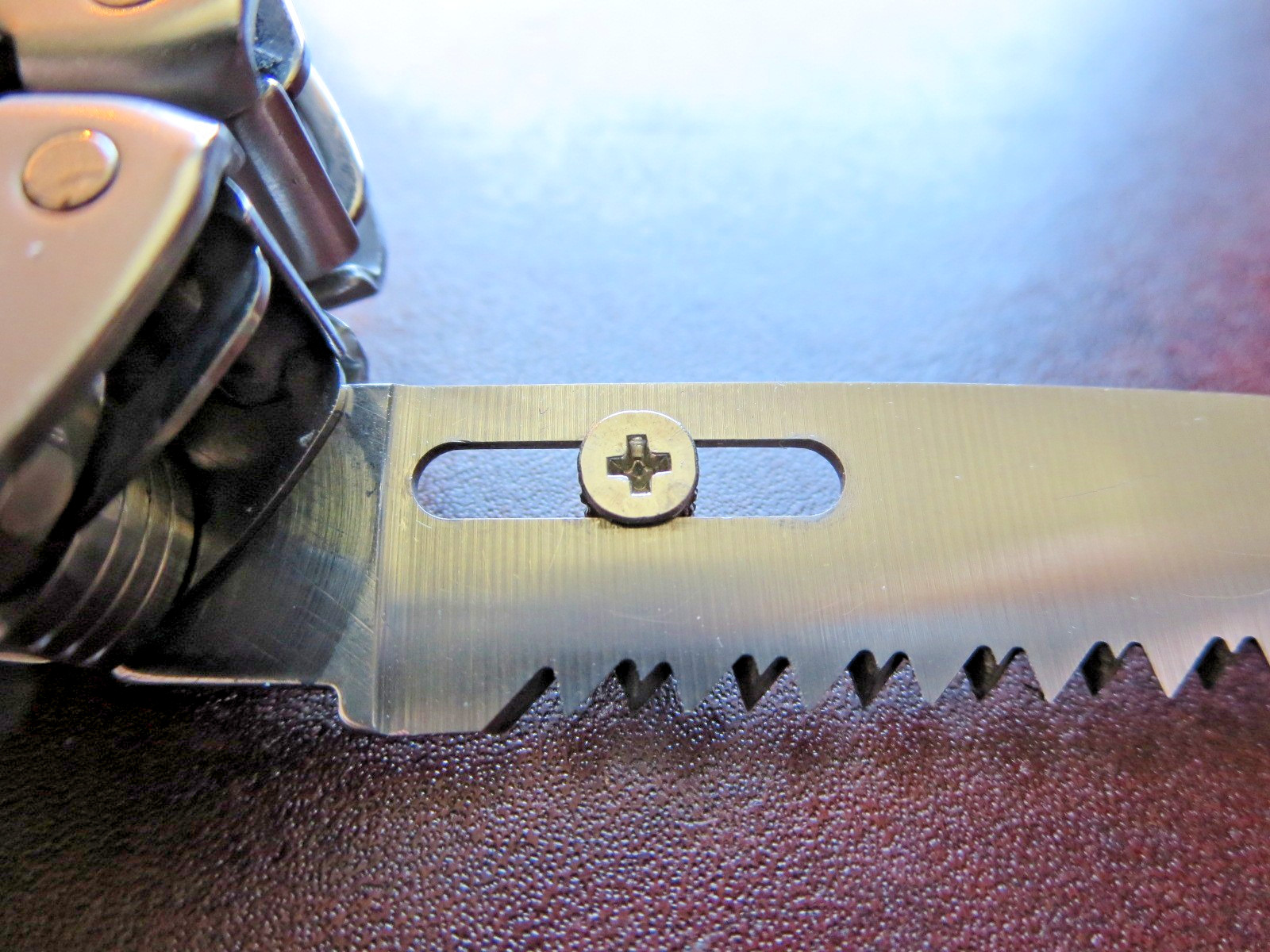 Leatherman FREE P2/P4/ARC/T2/T4 Thumb Stud Stainless Steel Knife Blade Opener