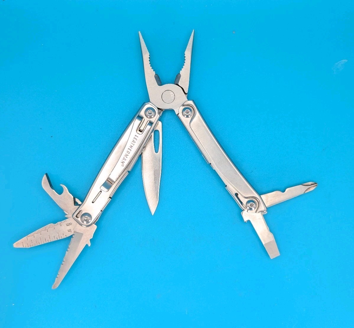 Leatherman Bolster 13 Tool Stainless Steel Multi-Tool! WITH SHEATH! NICE!
