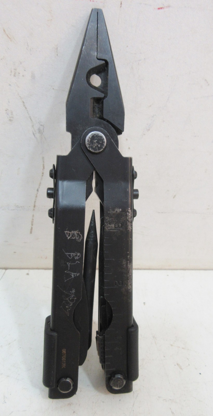 GERBER MULTI PLIER 600 DET STAINLESS MULTI FUNCTION TOOL Inscribed handle