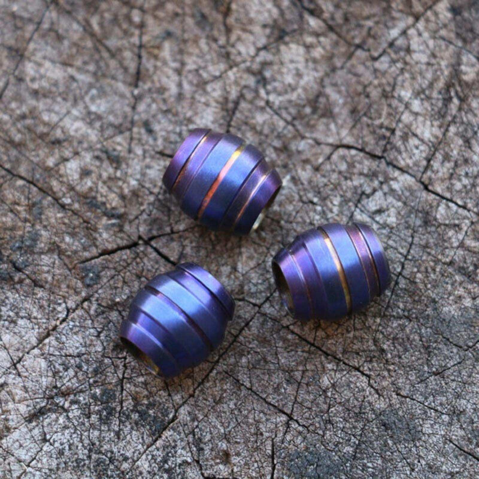 3pcs Titanium Bead Knife Parachute Lanyard Bead EDC Pendant Beads Keychain Tool