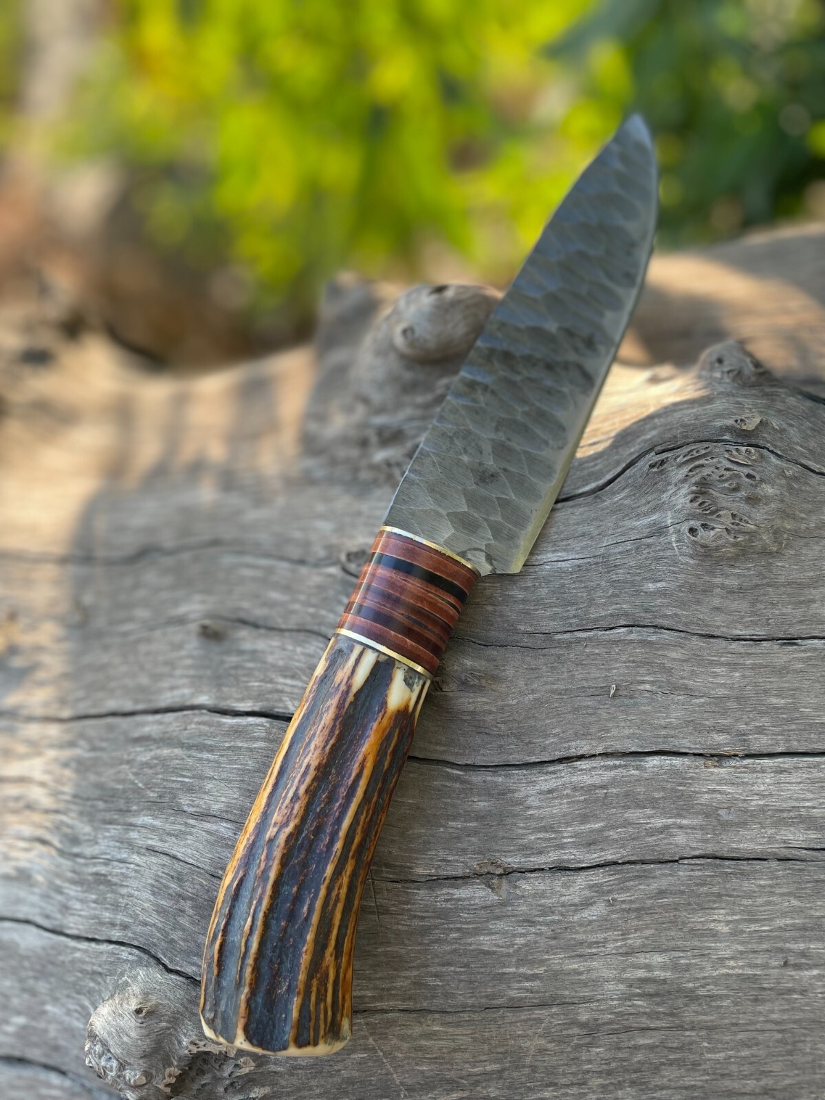 HANDMADE CARBON STEEL FIXED BLADE FULL TANG CAMPING KNIFE WITH STAG HORN HANDLE