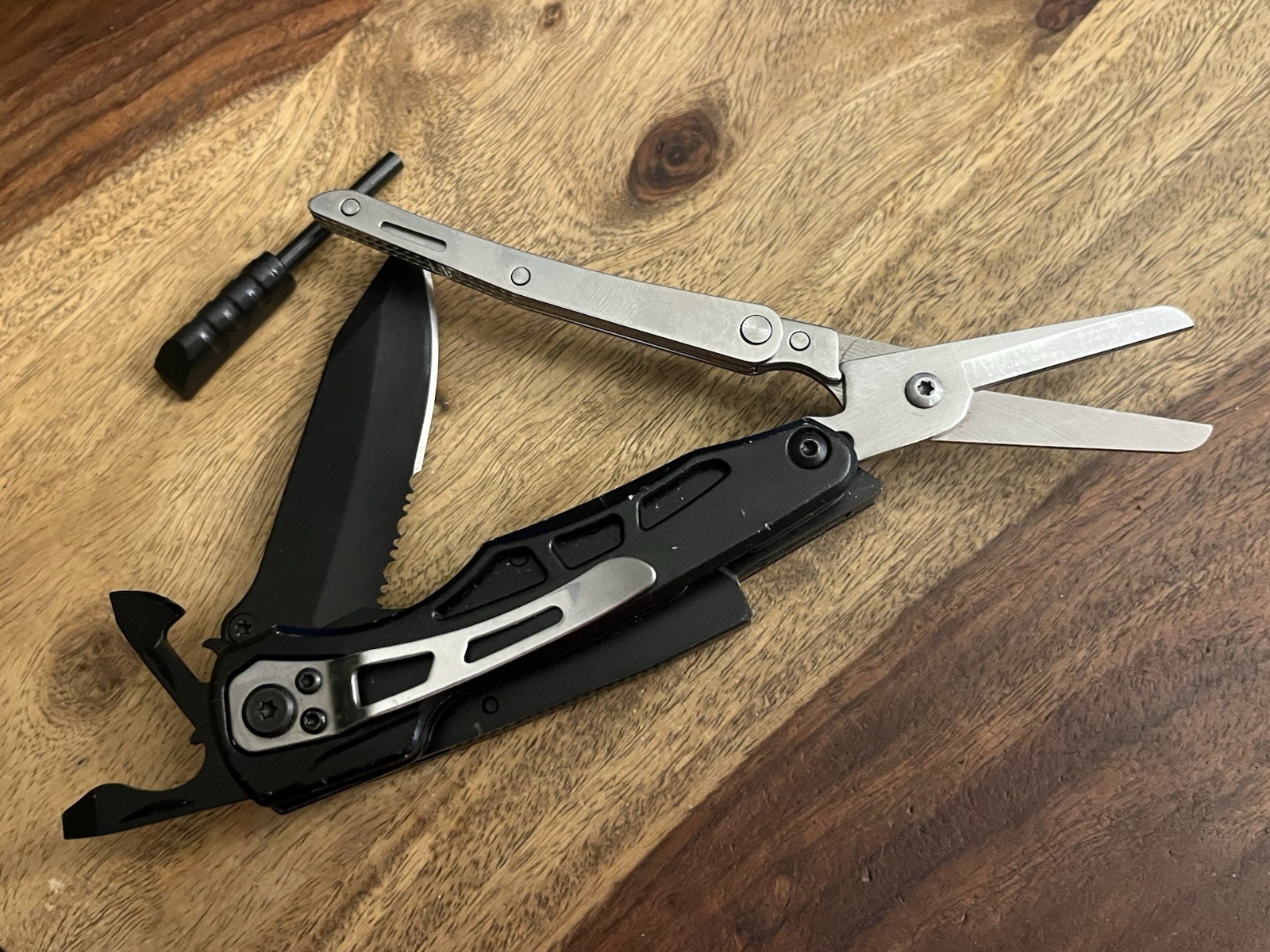 RoverTac Pocket Knife Multitool 13-in-1 Multi Tool Excellent Condition w/Sheath