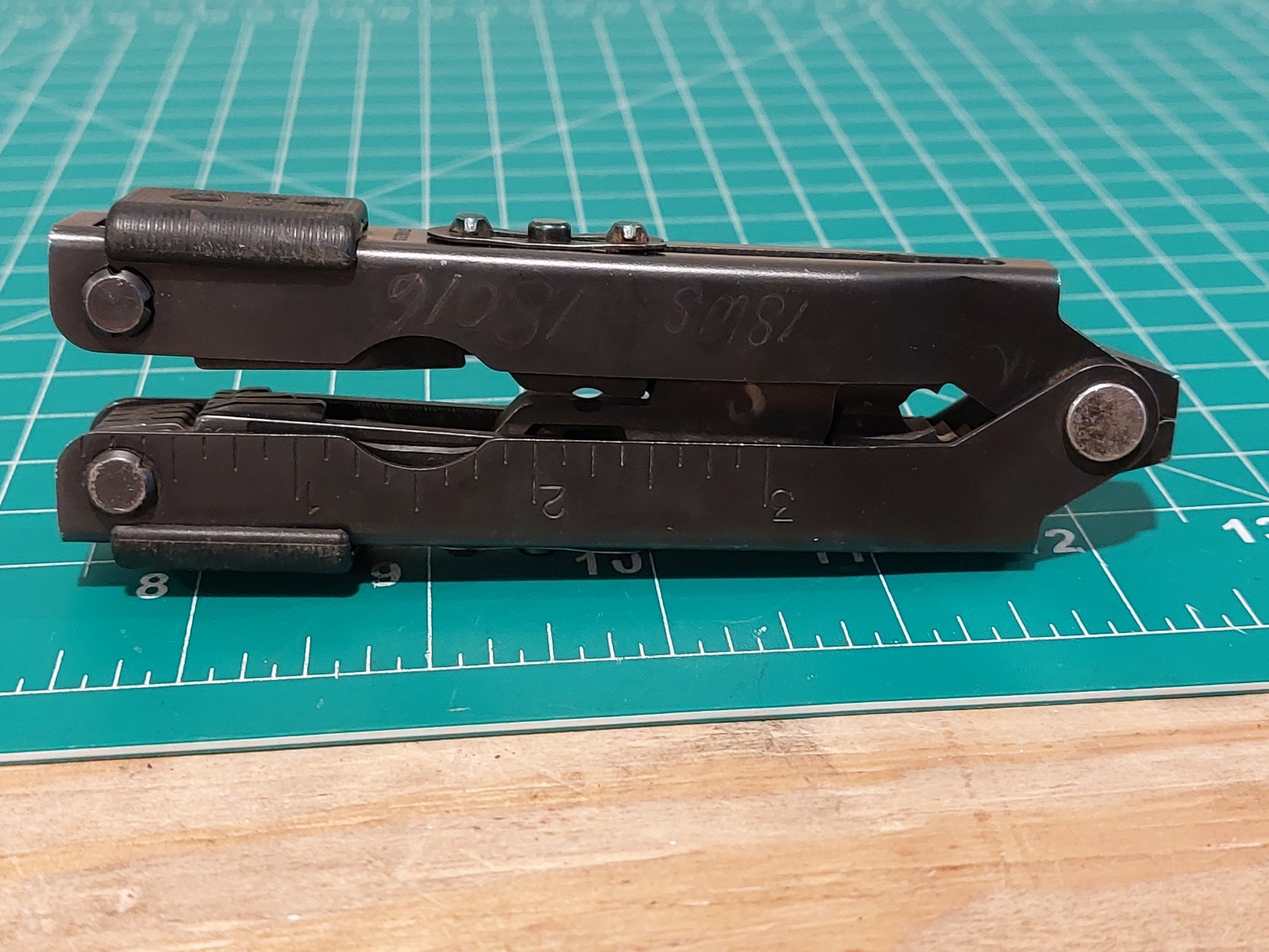 Gerber Multi-plier 600 MP 600 bluntnose Multi Tool Black Fair Shape