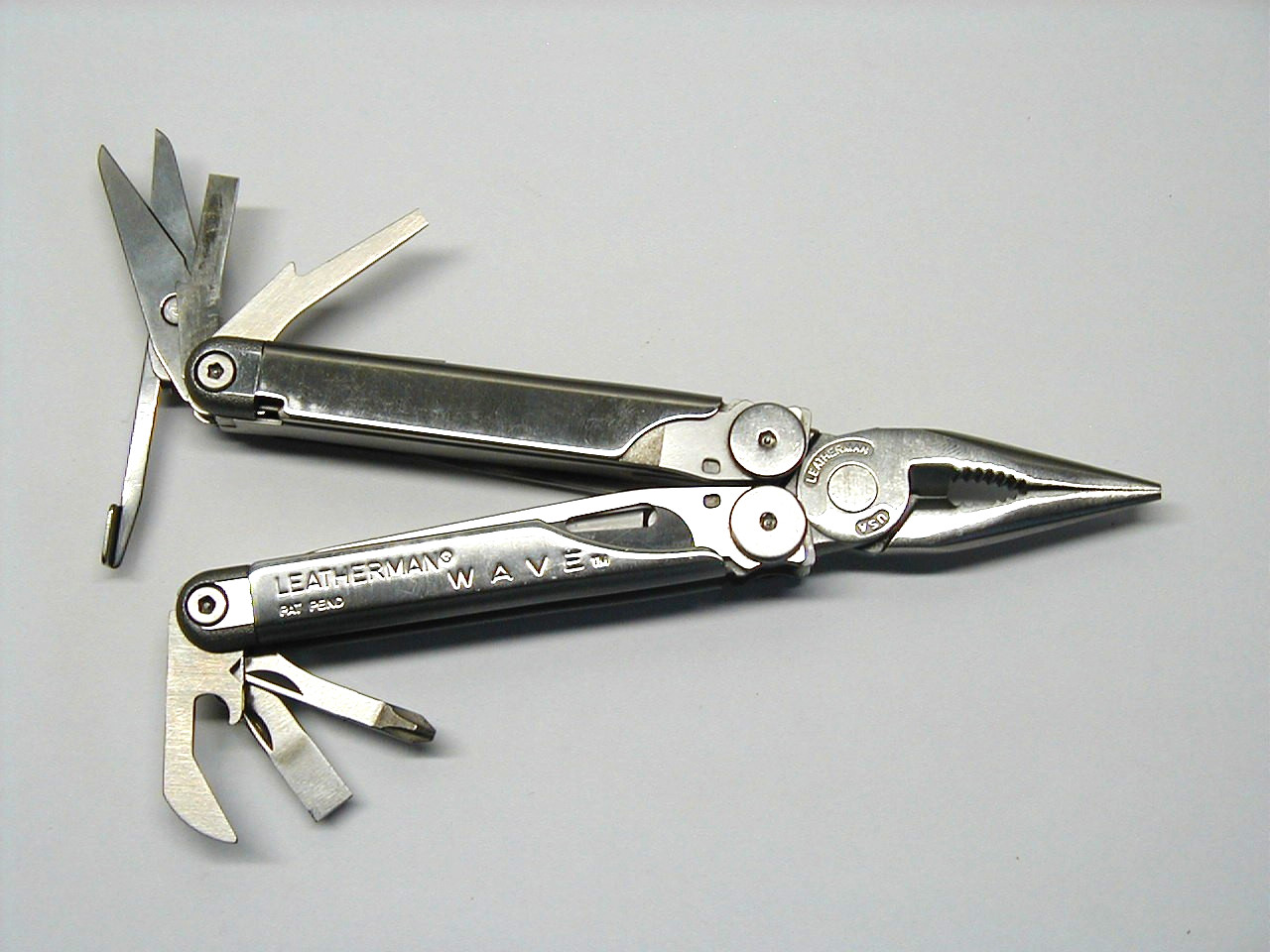 Leatherman Wave Early Gen 1 Tool Dated 0498 with Bianchi-Leatherman Wave Sheath