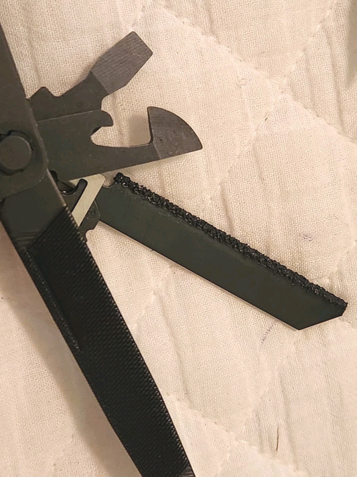 Gerber USA MP600 DET EOD Black Multi-Tool With Coyote Gerber Sheath