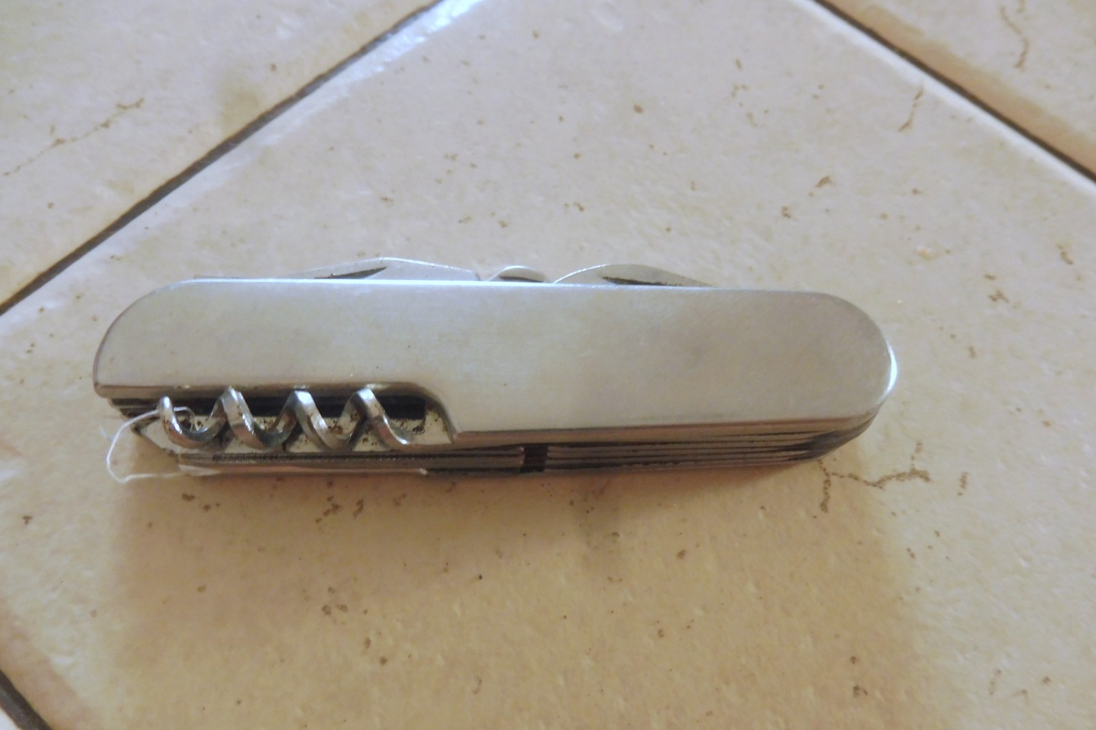 UNBRANDED 11 FUNCTION MULTI-TOOL / STAINLESS STEEL