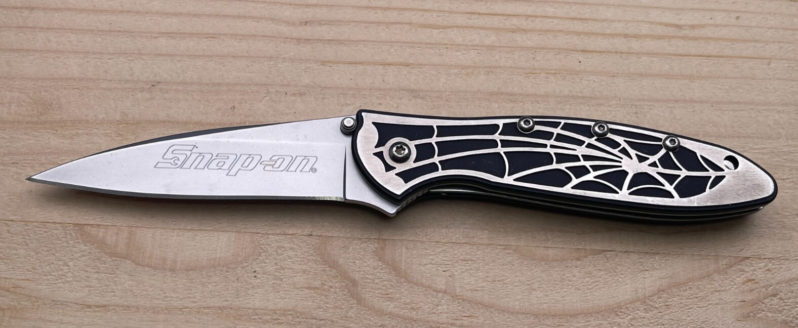 SNAP-ON Kershaw Leek 1660SBKSO – Spider Web 3D Inlay Handle Folding Pocket Knife