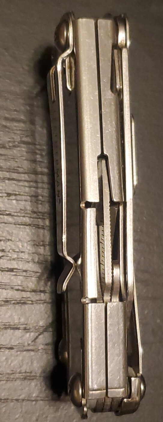 LEATHERMAN REV MULTI-TOOL IS IN PRIMO CONDITION 020