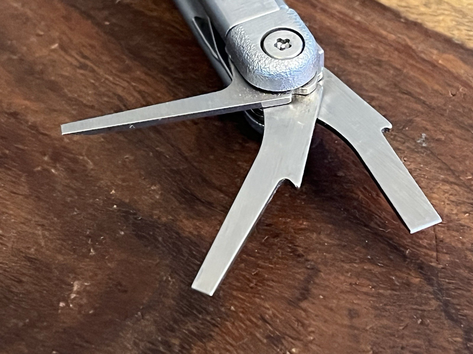 Retired 2000 Original Leatherman Wave w/New Sheath SUPER NICE!! TSA Confiscated