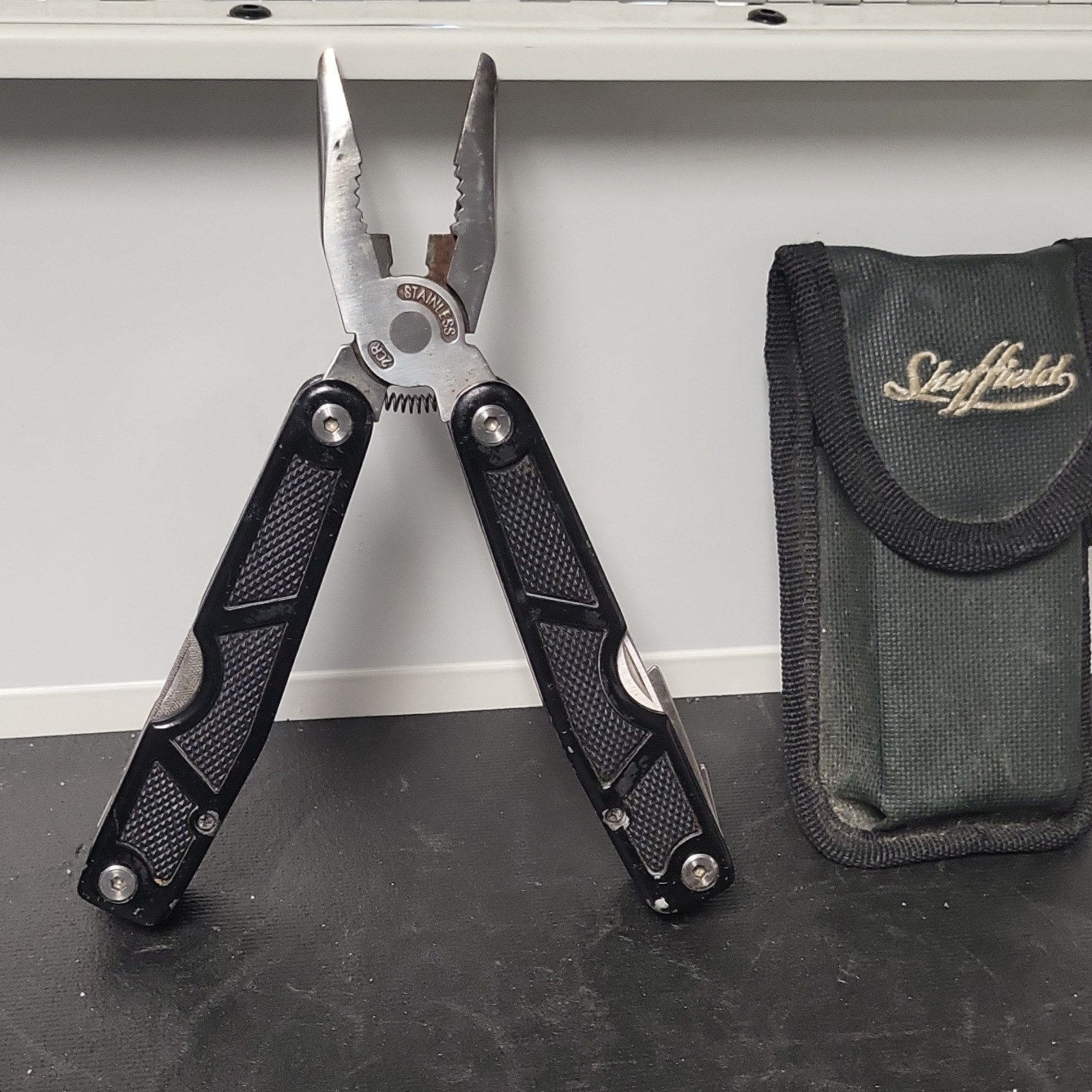 Sheffield Combination Razor Knife & Multi- Tool Stainless