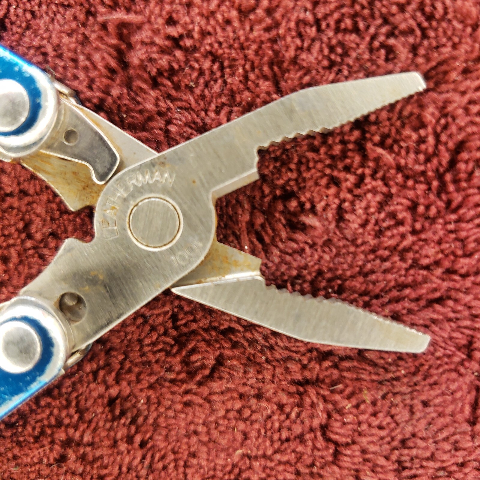 🔪🔪 Leatherman Squirt P4 Multi-Tool Blue Keychain