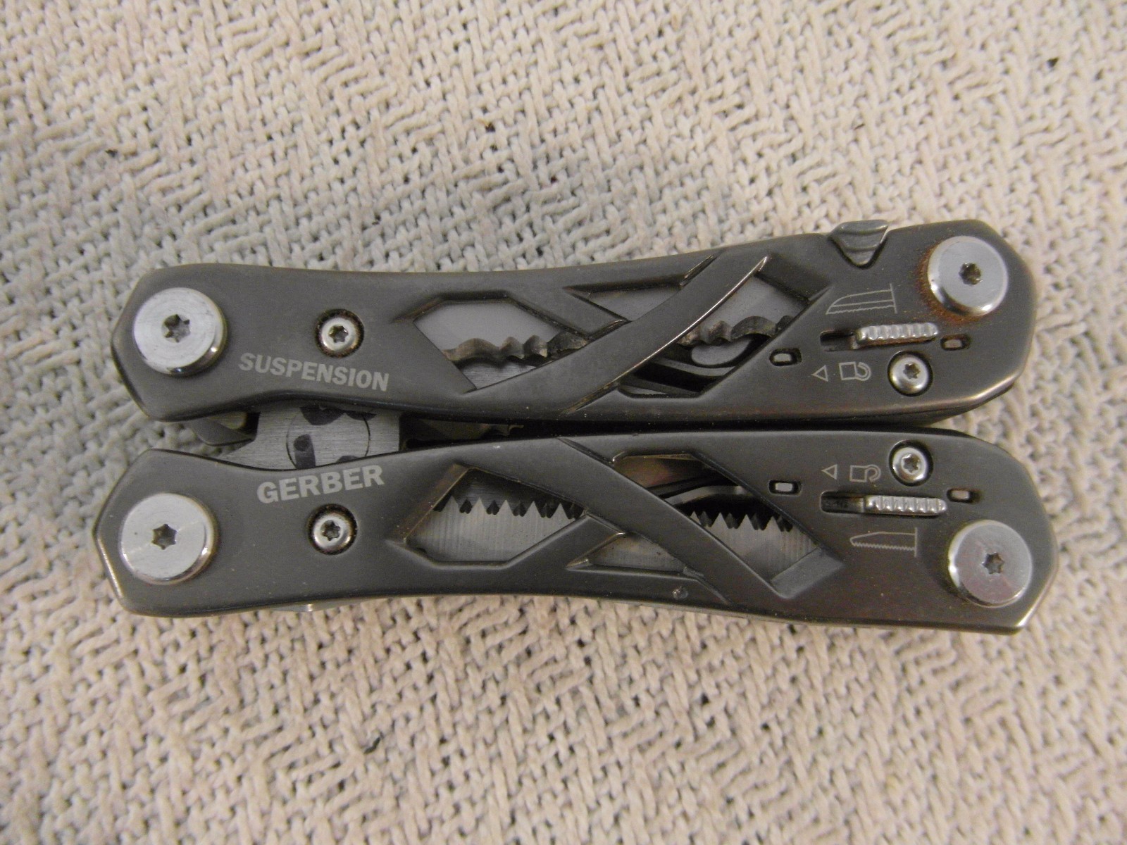 Gerber Suspension Style Silver Gray Military Multi-Tool 33789