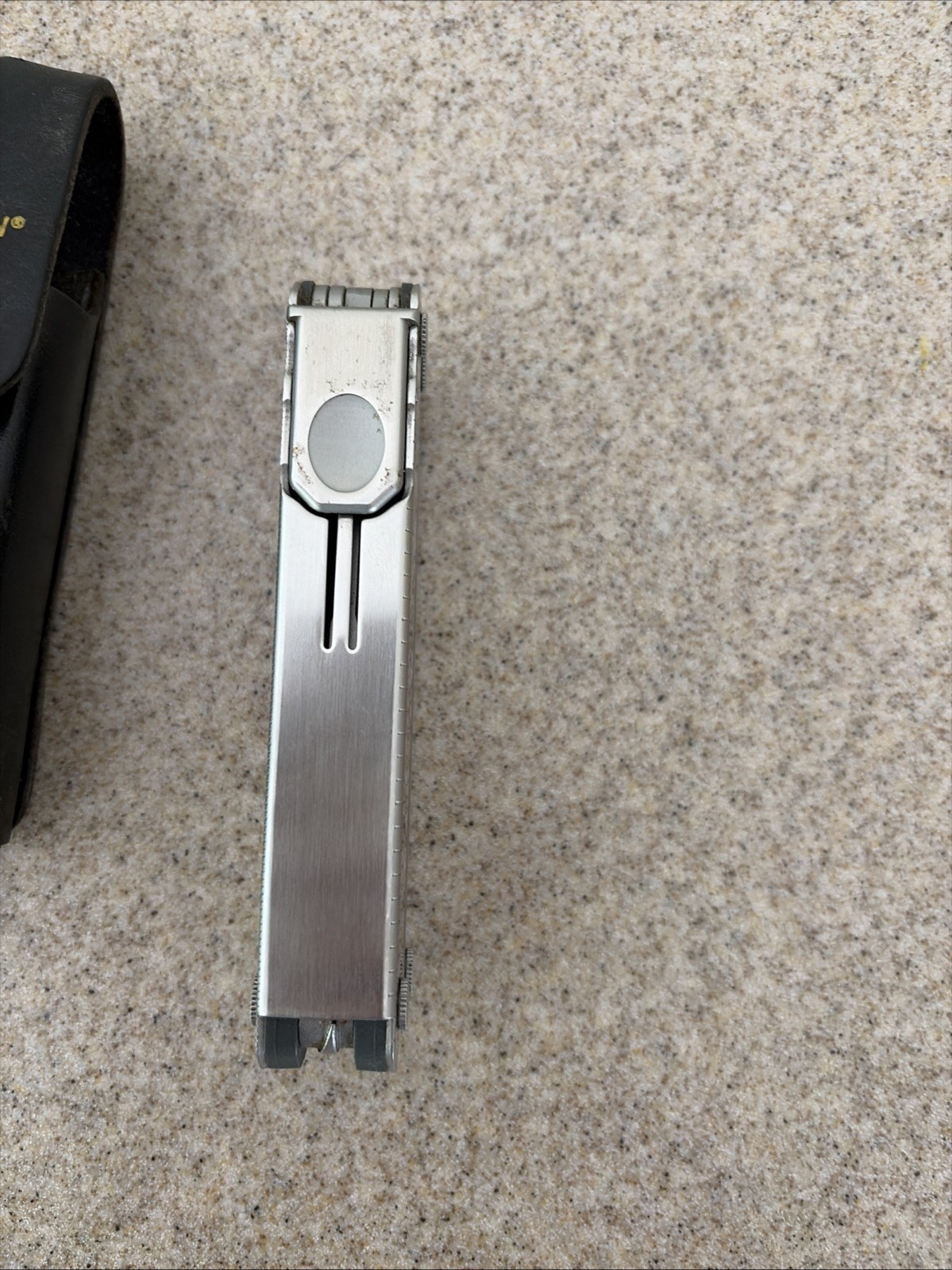 Leatherman Core Light usage. Discontinued/Vintage, Leather Case Black
