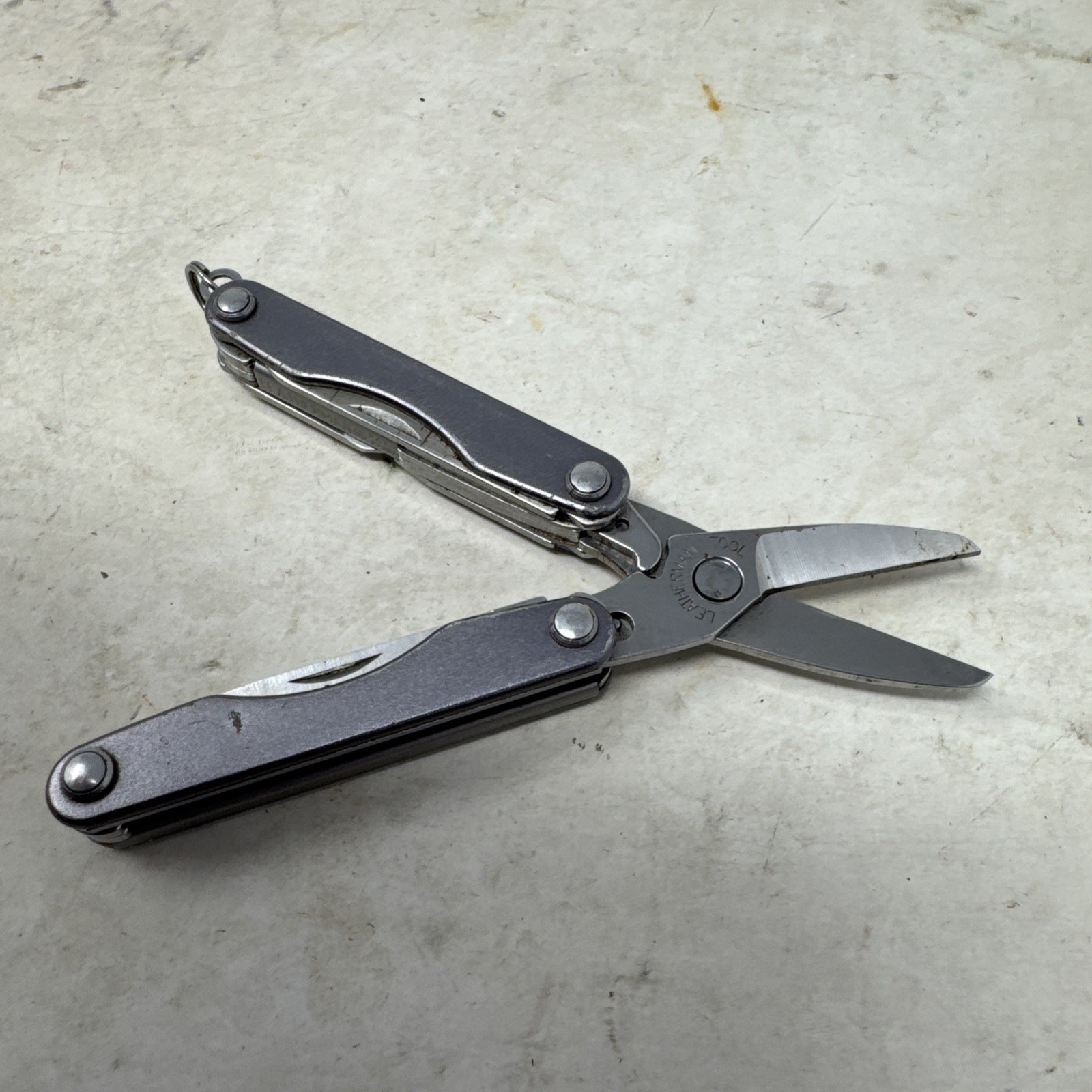 Leatherman Squirt S4 Multi-Tool Scissor Pocket Knife Grey Stainless