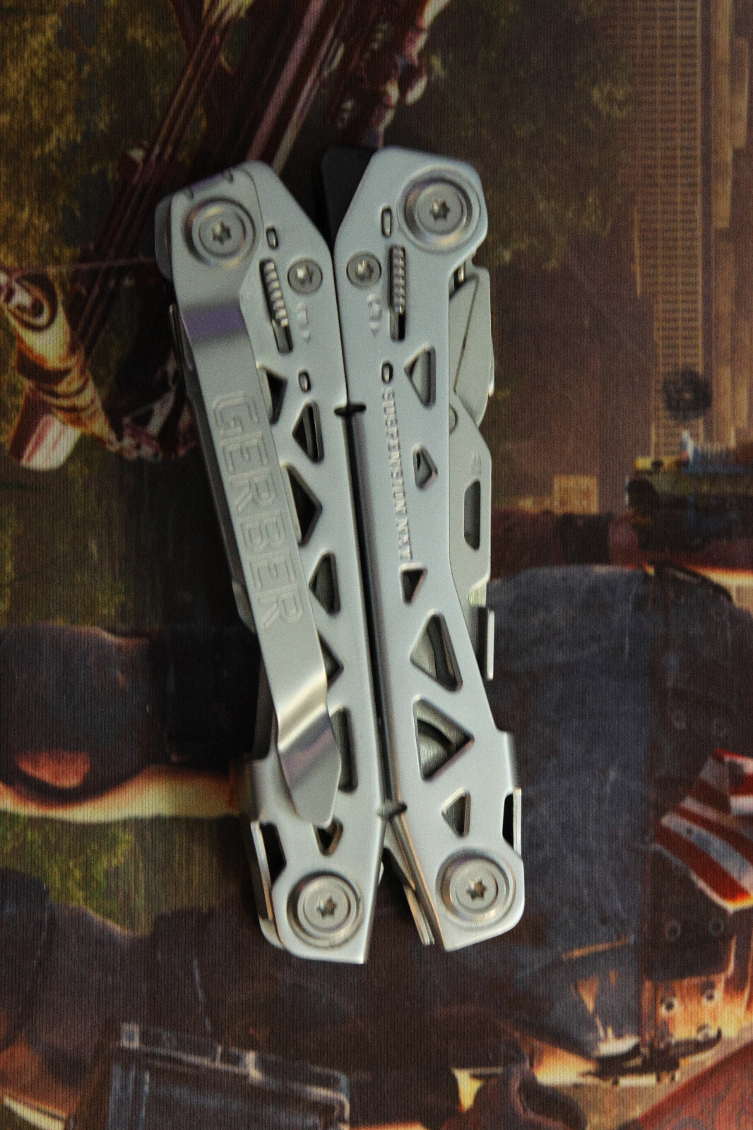 Gerber Suspension NXT 15-in-1 Multi-Tool with Pocket Clip 31-003634 – NEW