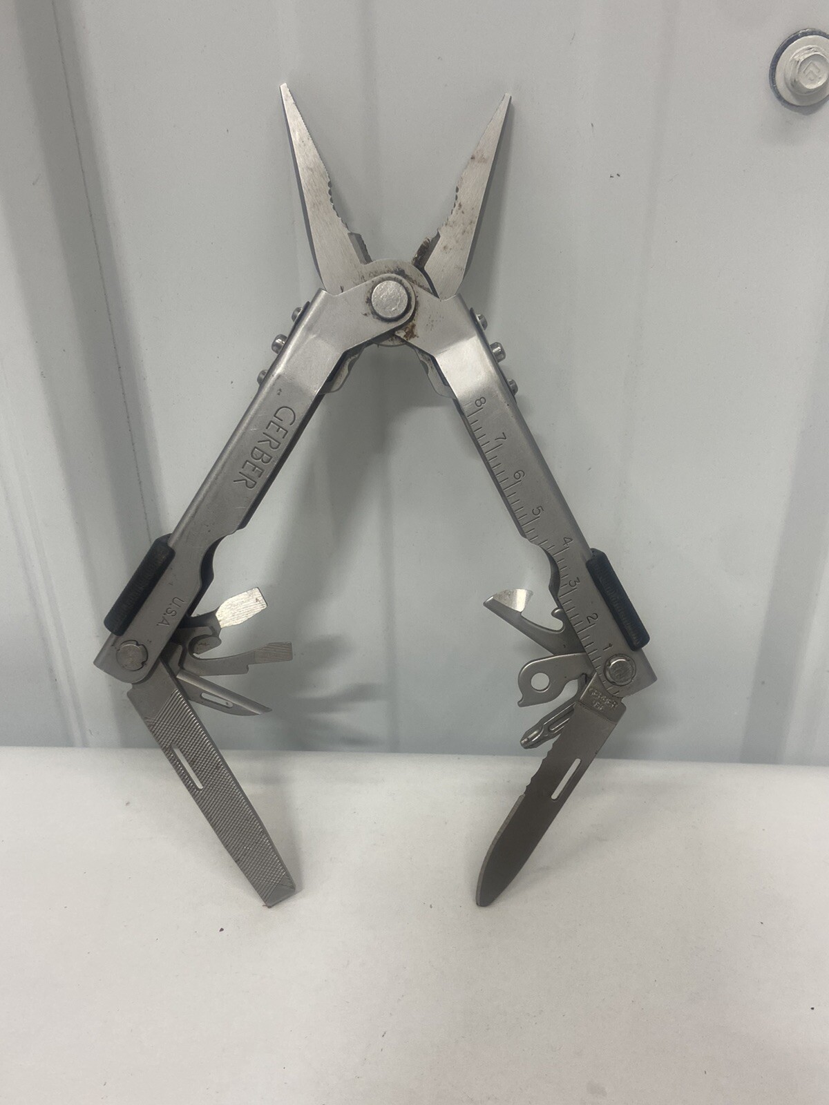Gerber MP600 Stainless Steel Multi-Tool Needle Nose Pliers Excellent!