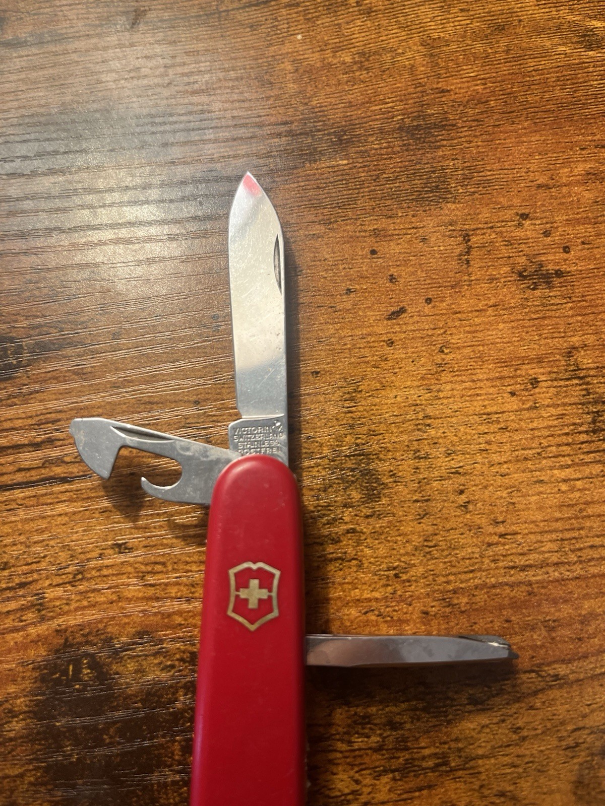Victorinox Swiss Army Officer Suisse Red 6-Tool Multi-Tool w/ Pocket Clip