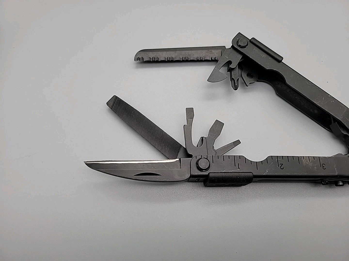 Gerber Multiplier MP600 Multi-Tool – Black – Needle Nose Carbide Cutter Pliers