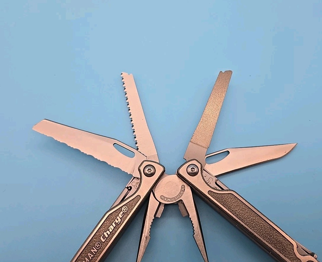 Leatherman Charge Ti Multi-Tool w/ Sheath – Dated 0205 – 154CM Blade – Retired