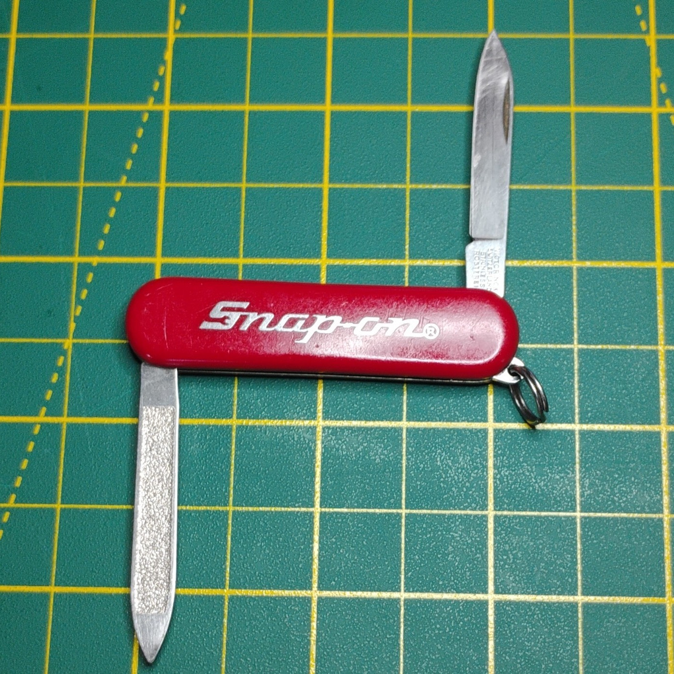 Snap-on Victorinox Pocketknife 2 Tools Knife Nail File SS 1.5in Red Lanyard